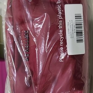 Mz Wallace Bowery Cosmetic -M